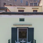- Maison Marika
