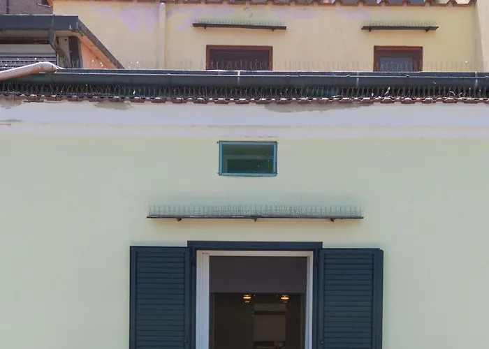 - Maison Marika